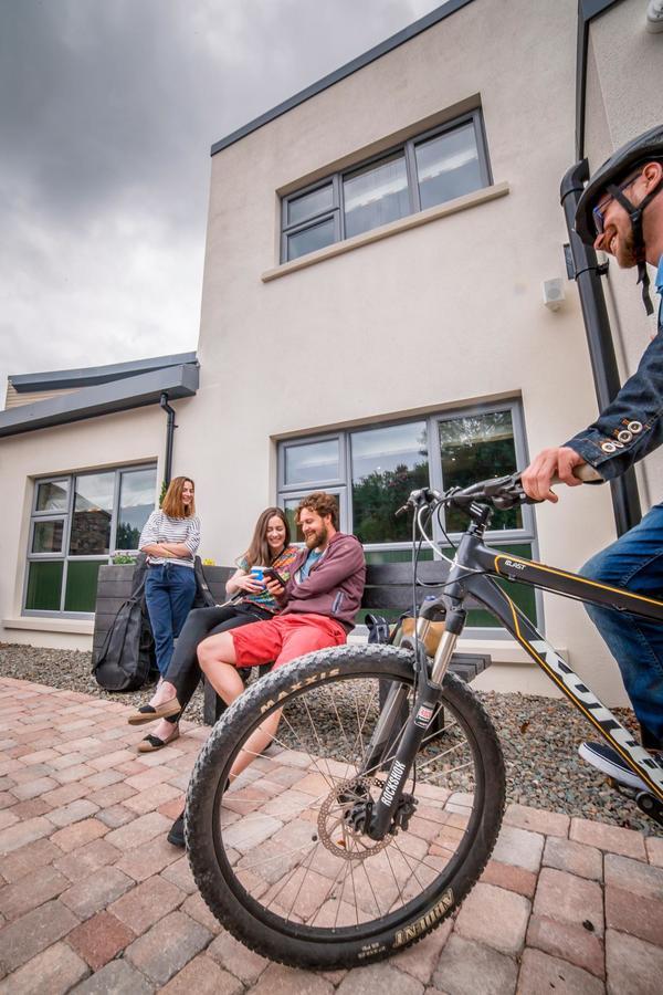 Wild Atlantic Hostel Leenaun Exterior foto